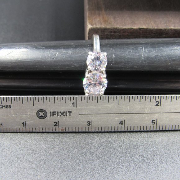 Size 7 Sterling Silver Amazing Triple Cubic Zirconia Band Ring Vintage - Picture 8 of 9